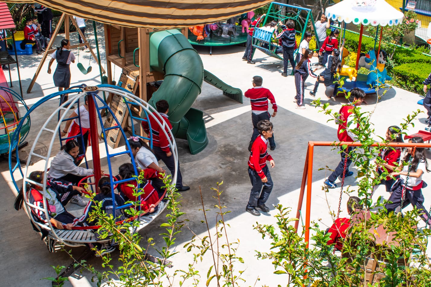 Área de juegos del colegio